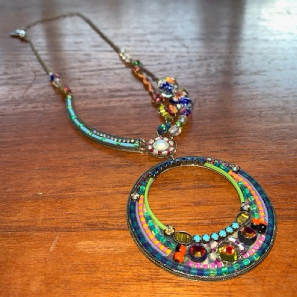 Gorgeous Ayala Bar necklace. - Picture 1 of 5